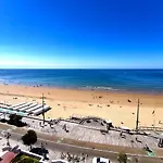 Le Foch - Face Avec Garage