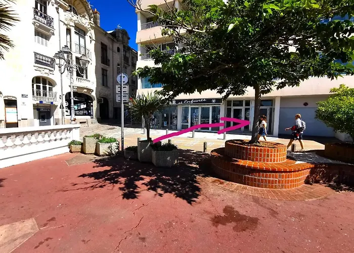 Le Foch - Face Avec Garage *